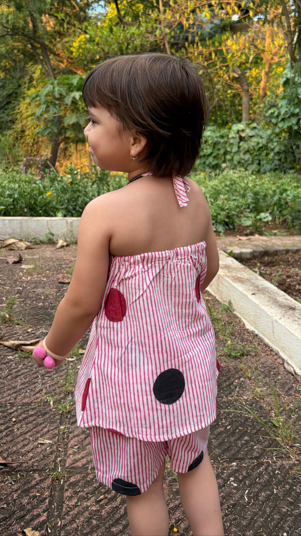 Girls halter top with short pant