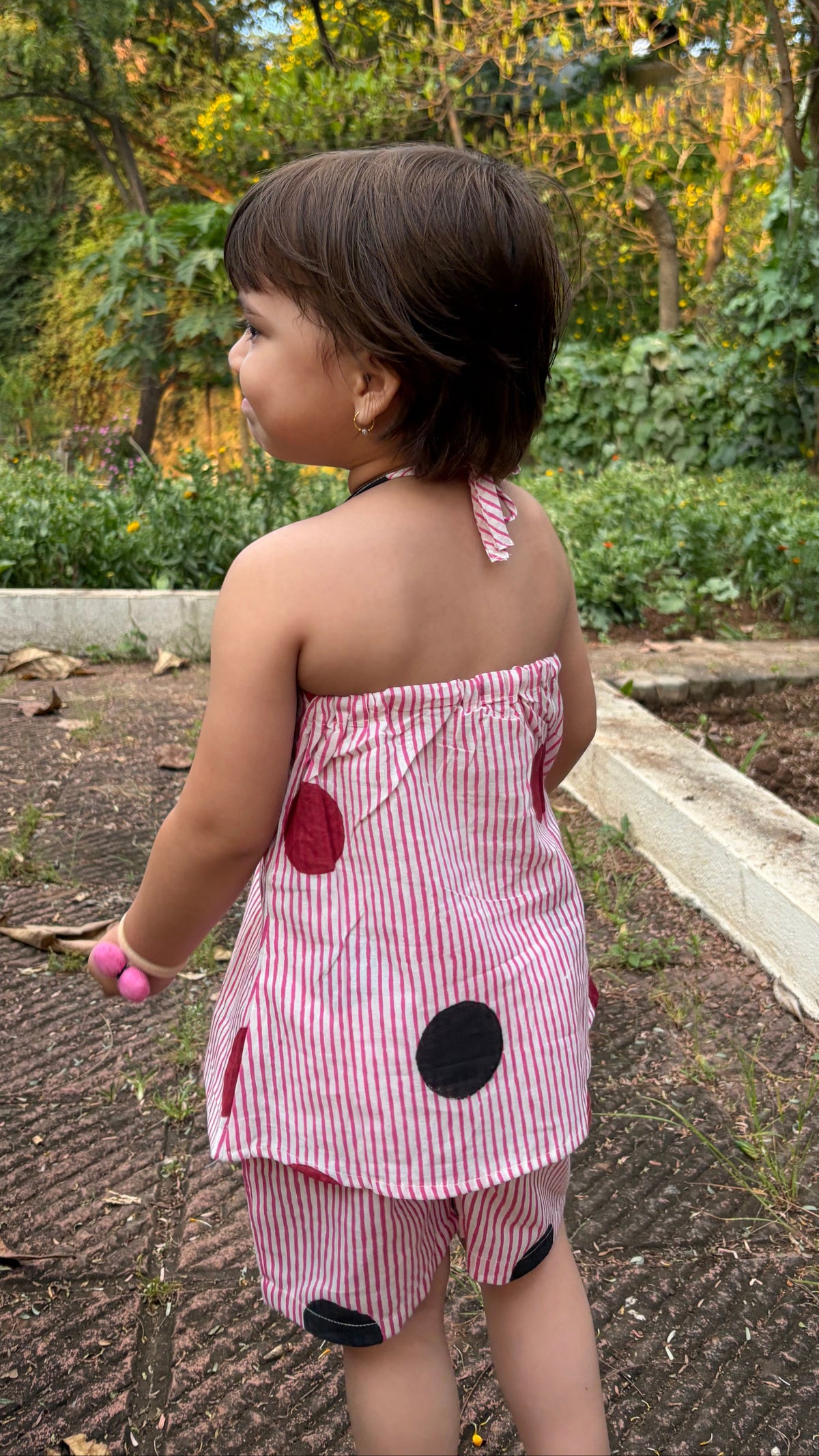 Girls halter top with short pant
