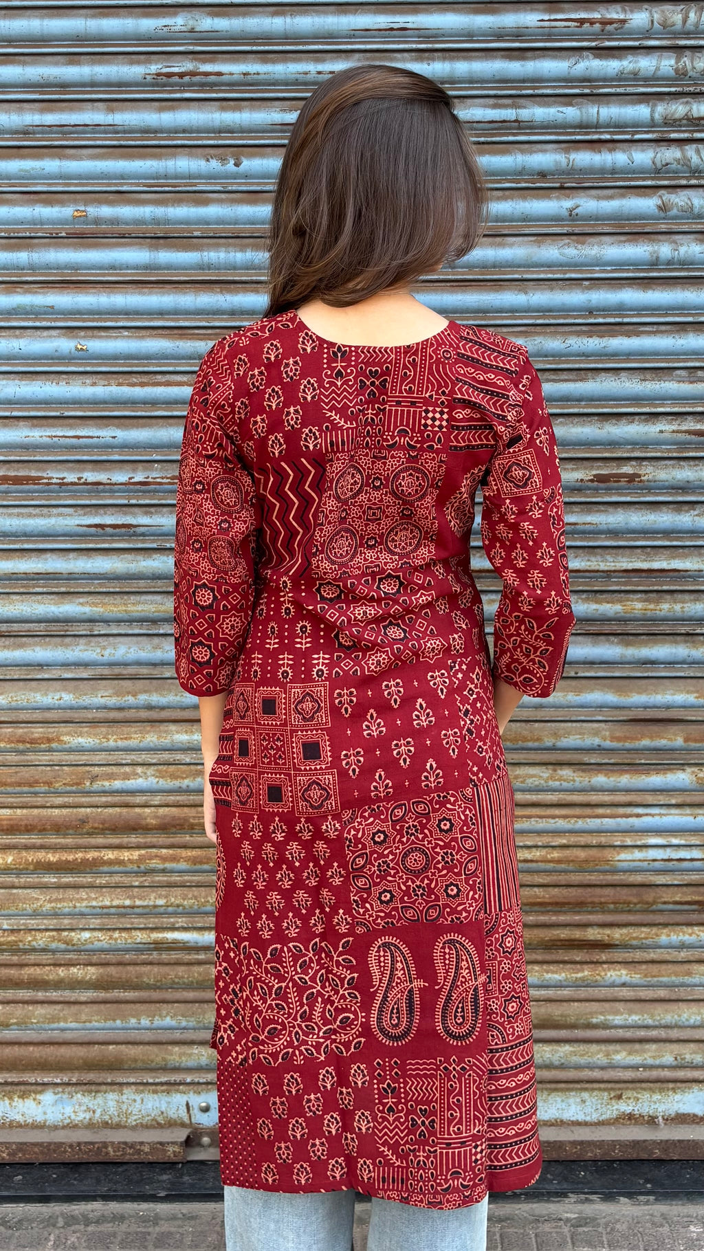 Combo of 2 Long Kurti  3/4 sleeves(With sling bag)