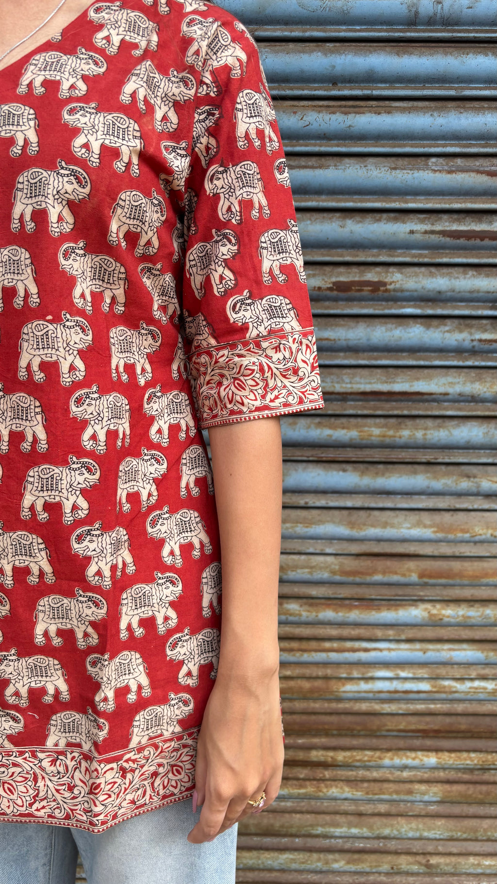 Kalamkari red short top