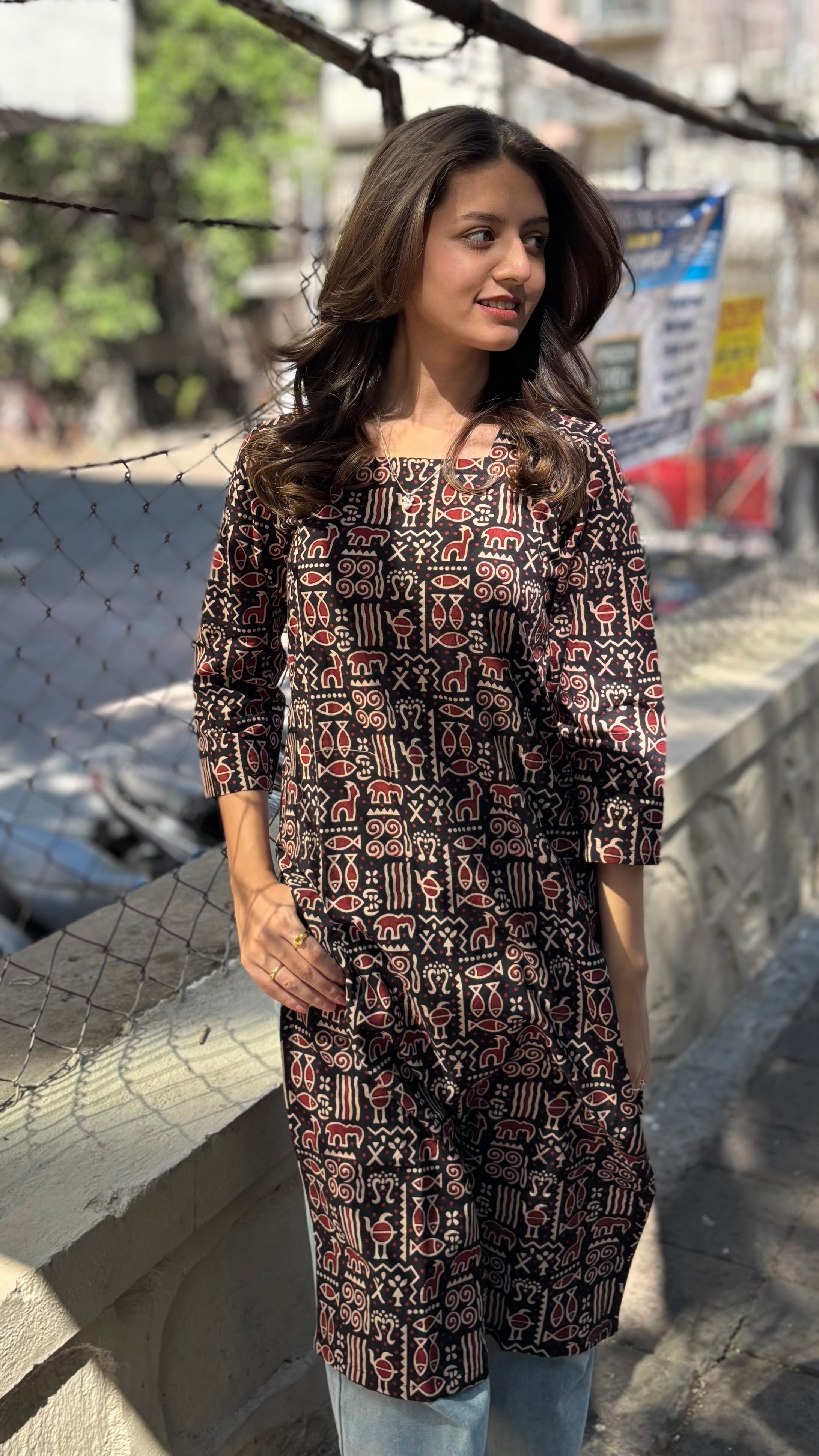 Combo of 2 Long Kurti  3/4 sleeves(With sling bag)