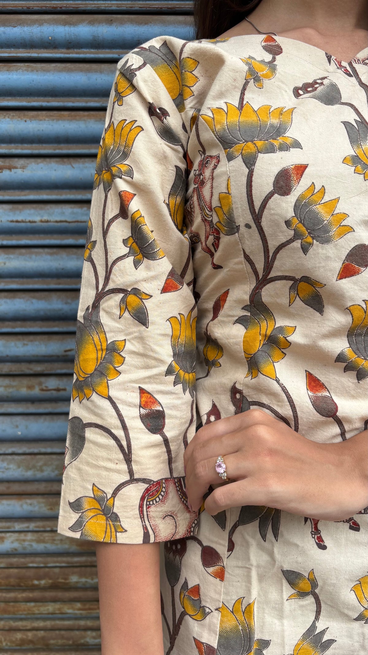 Kalamkari cream short top