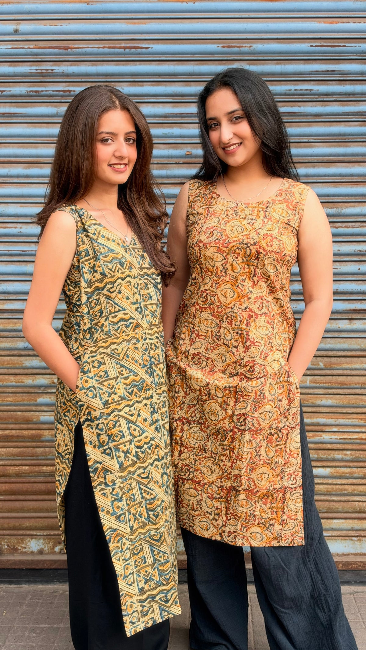 Combo of 2 Sleeveless Long Kurti(with sling bag)