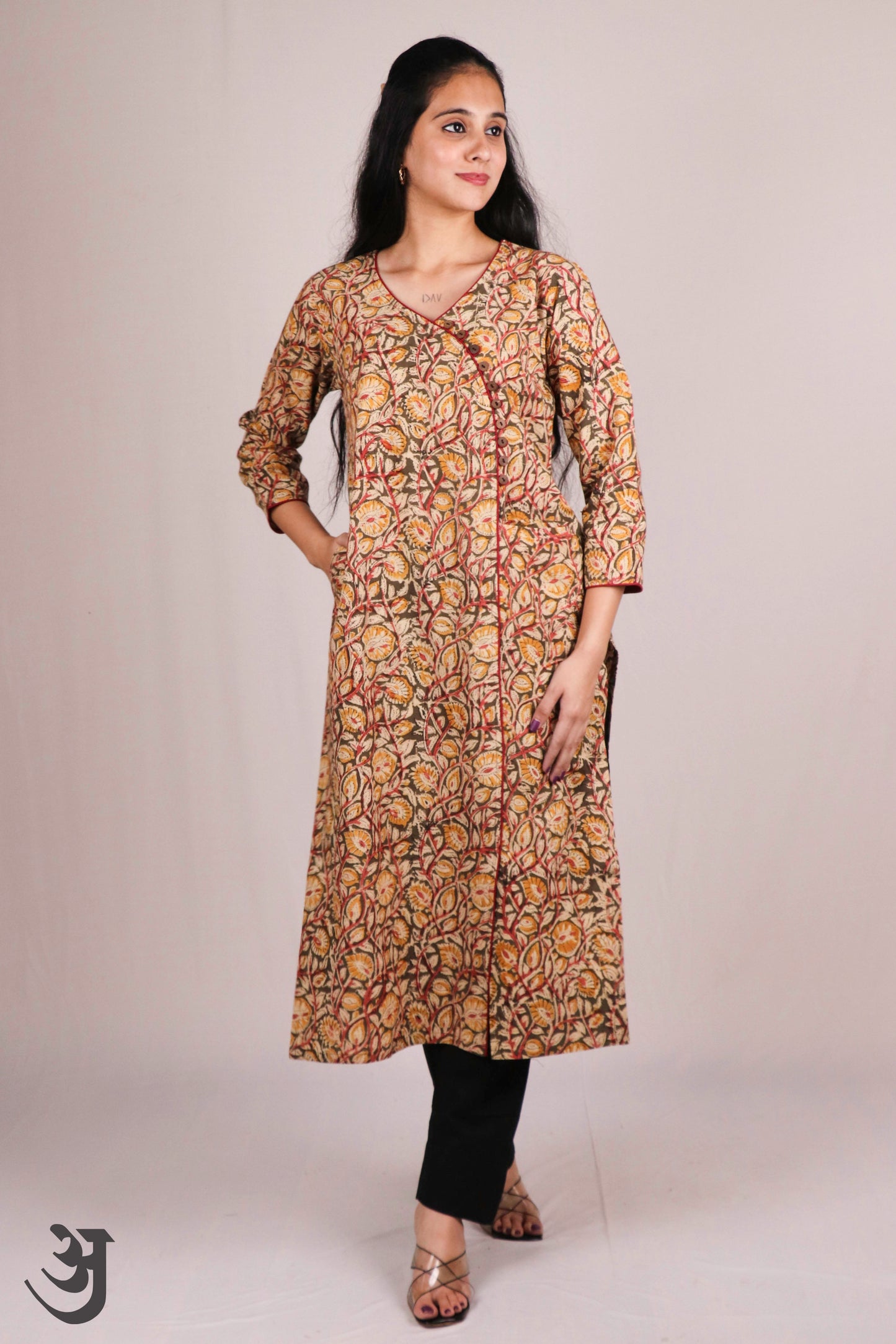 Green Kalamkari V-neck Kurti