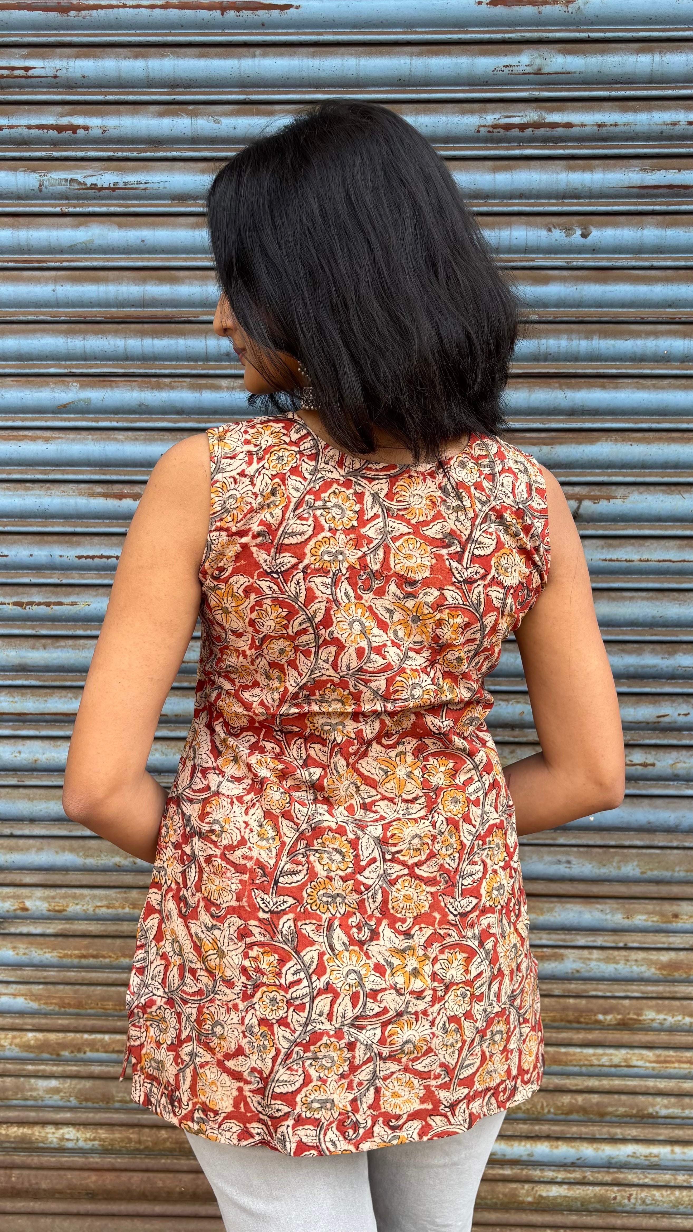 Combo of 3 Kalamari Short tops (with sling bag)