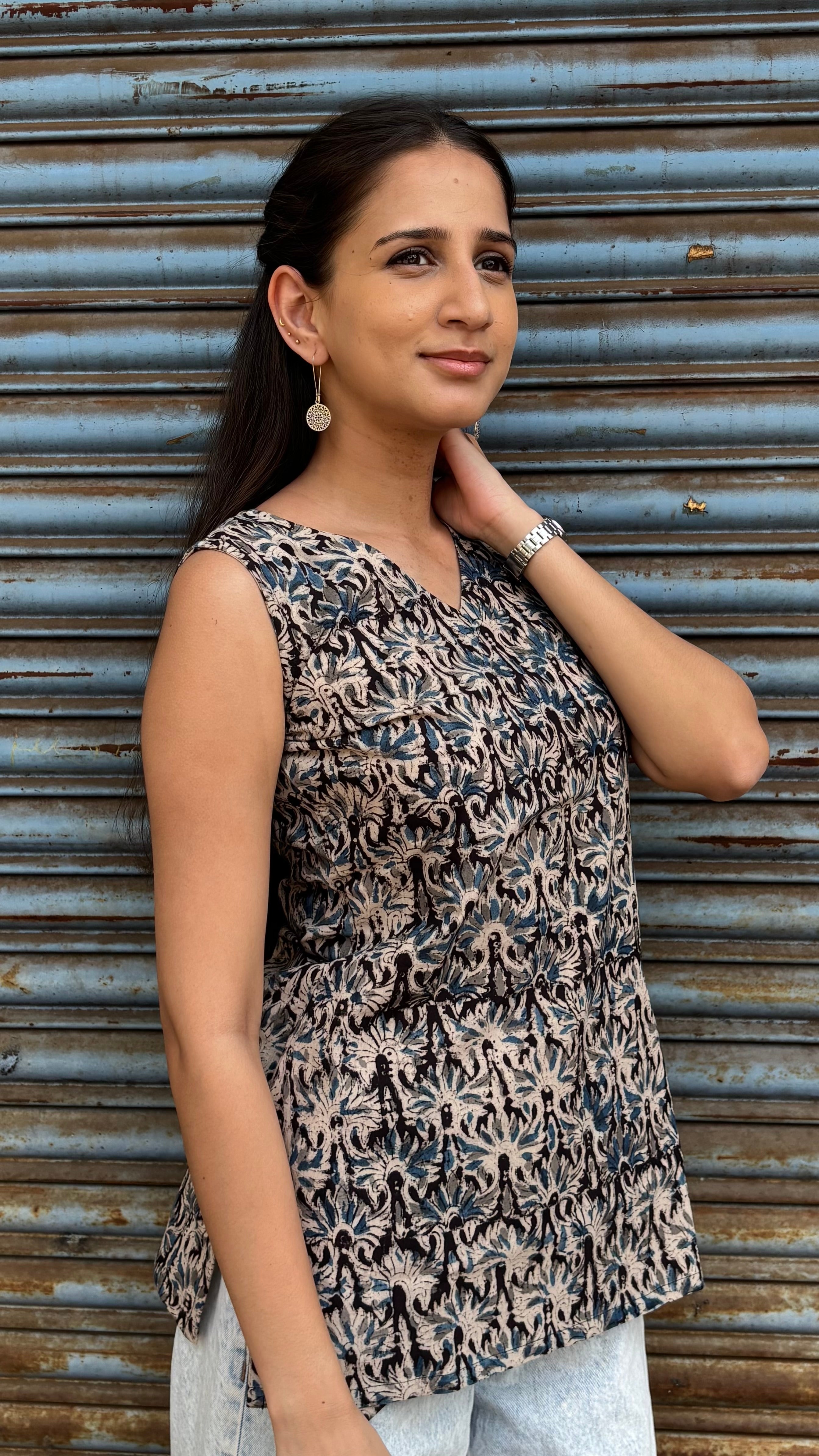 Combo of 3 Kalamari Short tops (with sling bag)