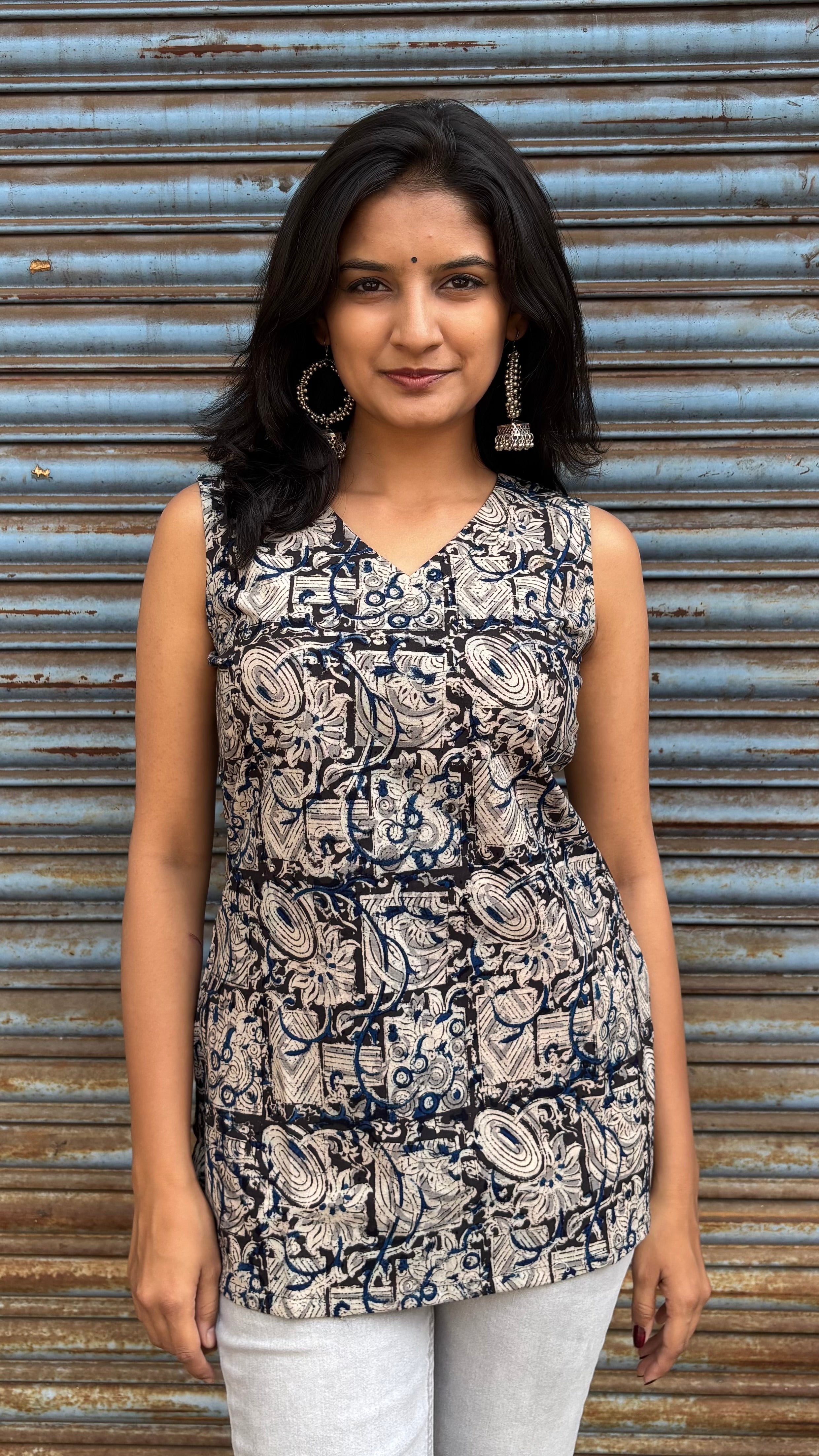 Combo of 3 Kalamari Short tops (with sling bag)