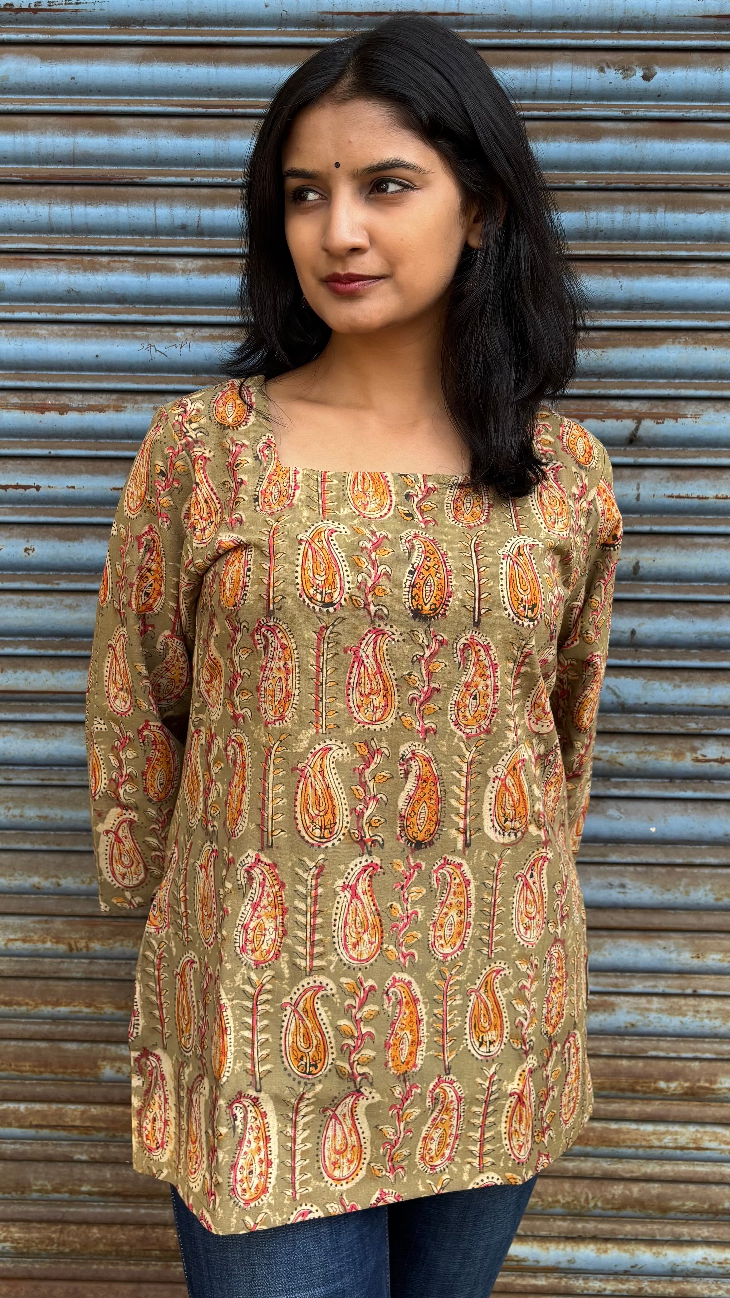 Combo of 2 kalamkari short tops (sling bag)