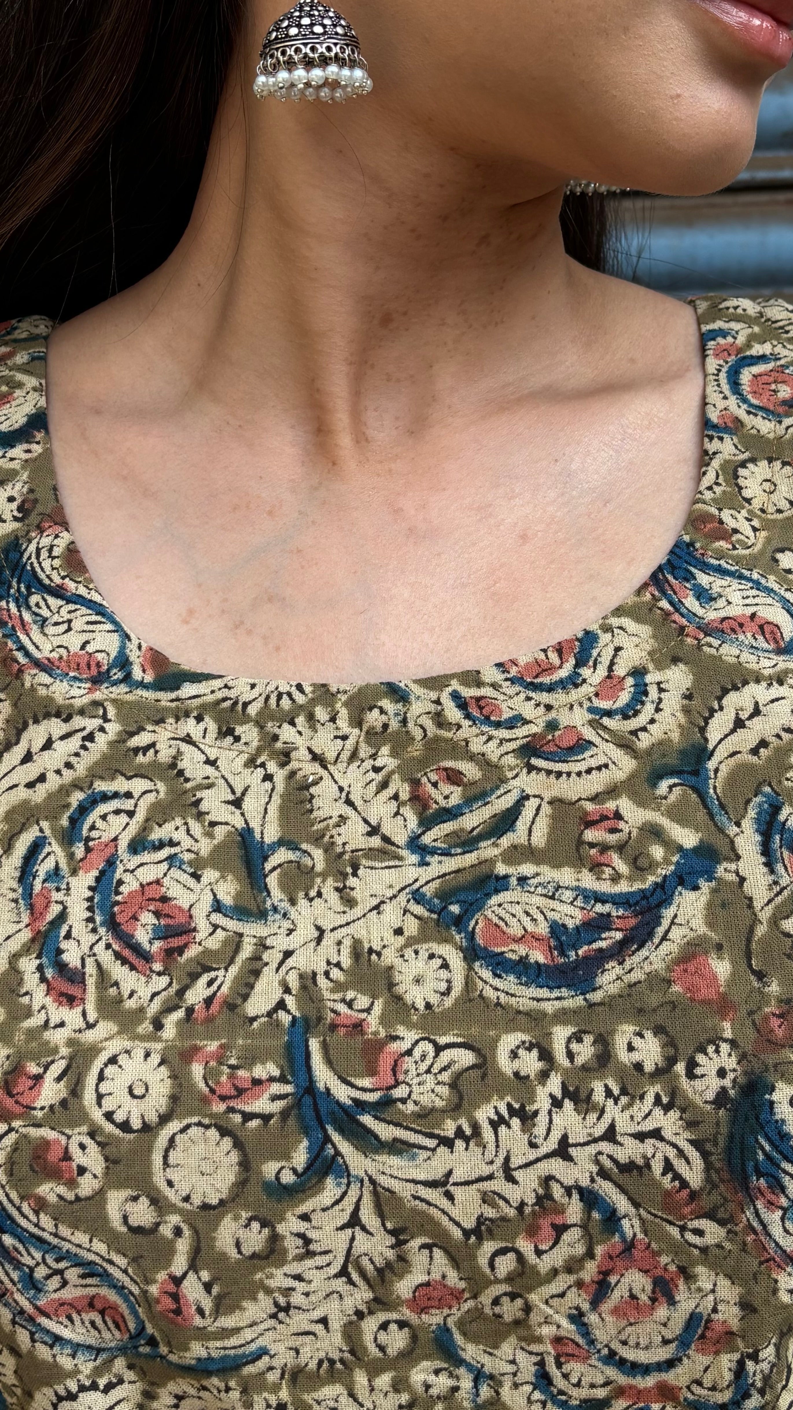 Combo of 2 kalamkari short tops (sling bag)