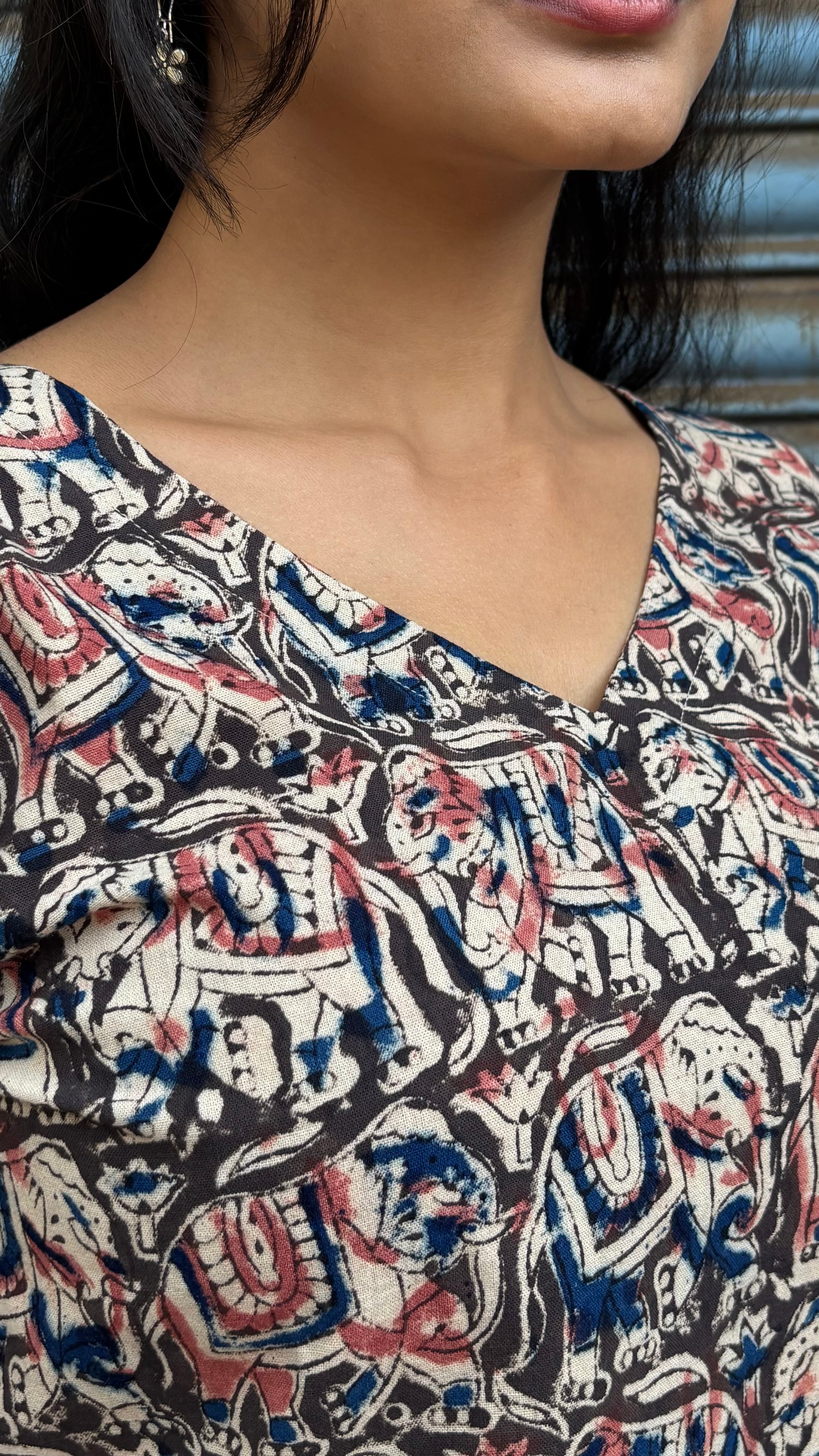 Combo of 2 kalamkari short tops (sling bag)