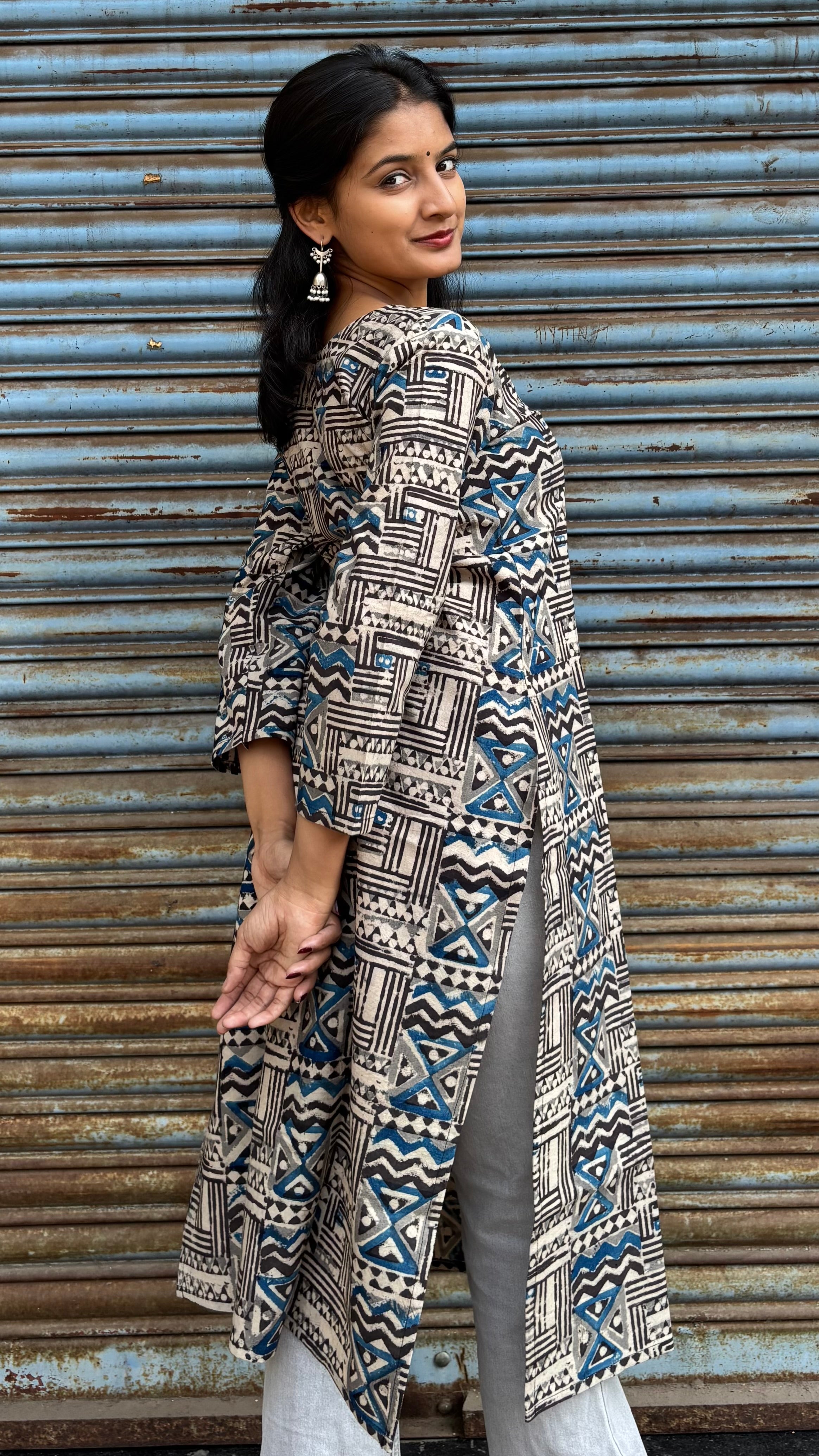 Combo of 2 Long Kurta 3/4 sleeves(With sling bag)