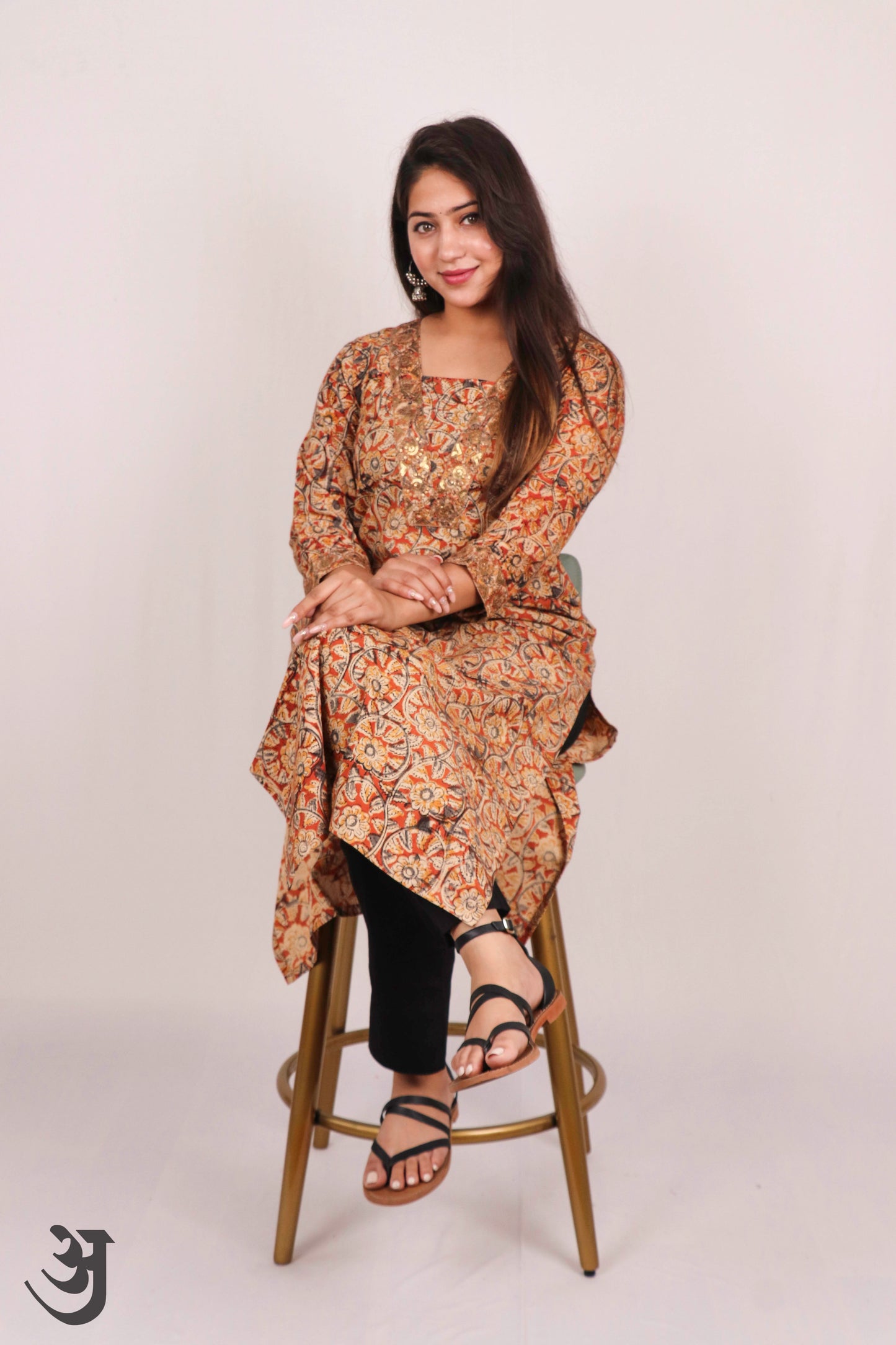 Orange Kalamkari V-neck Kurti