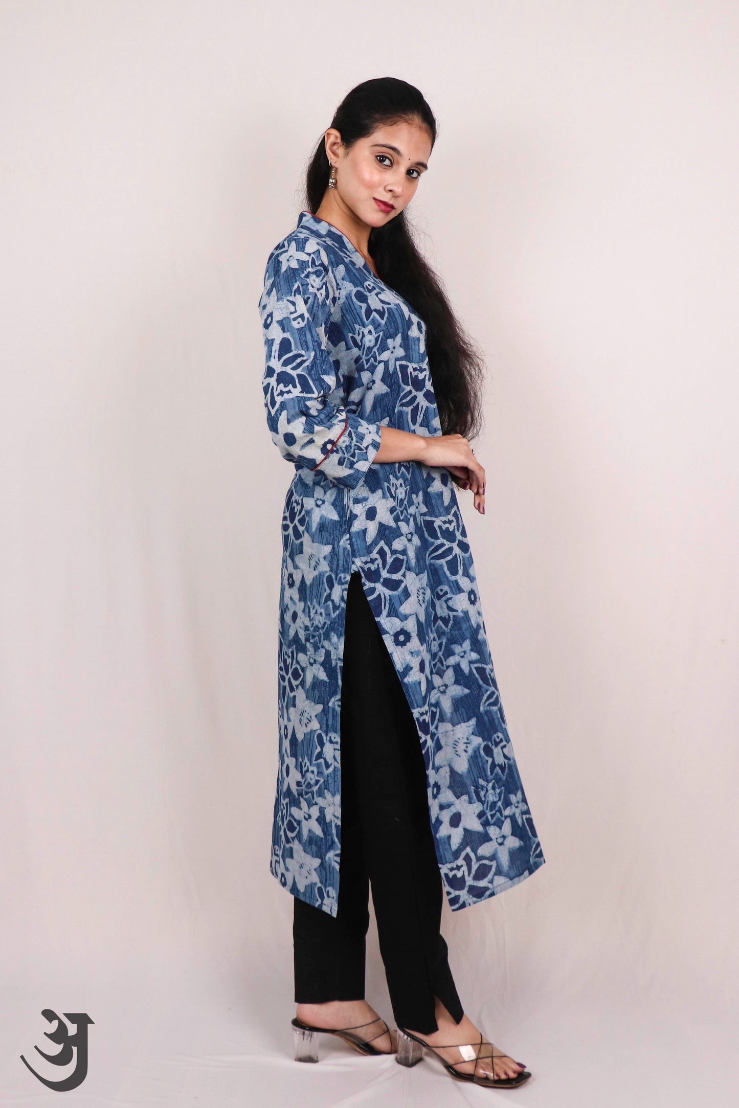 Indigo V-neck Kurti